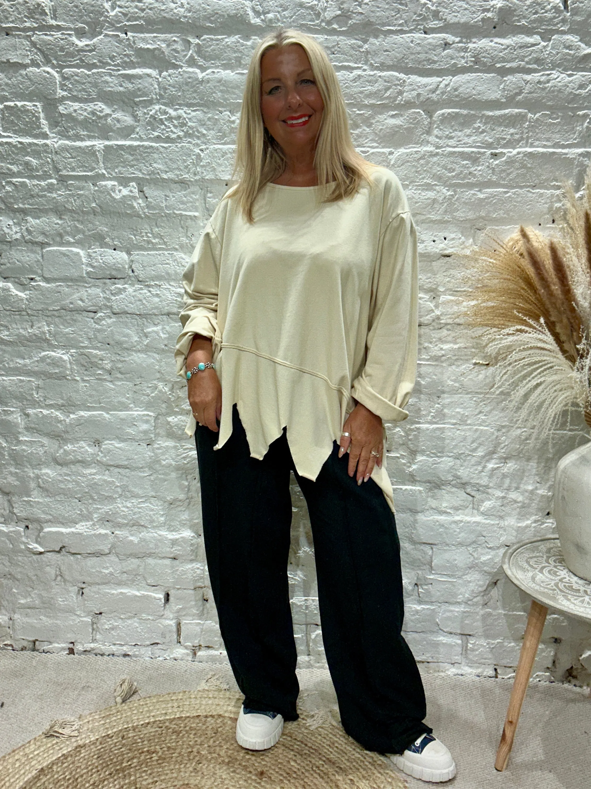 Made in Italy  Pinking Oversized lounge Sweat Top With Zig Zag Bottom
