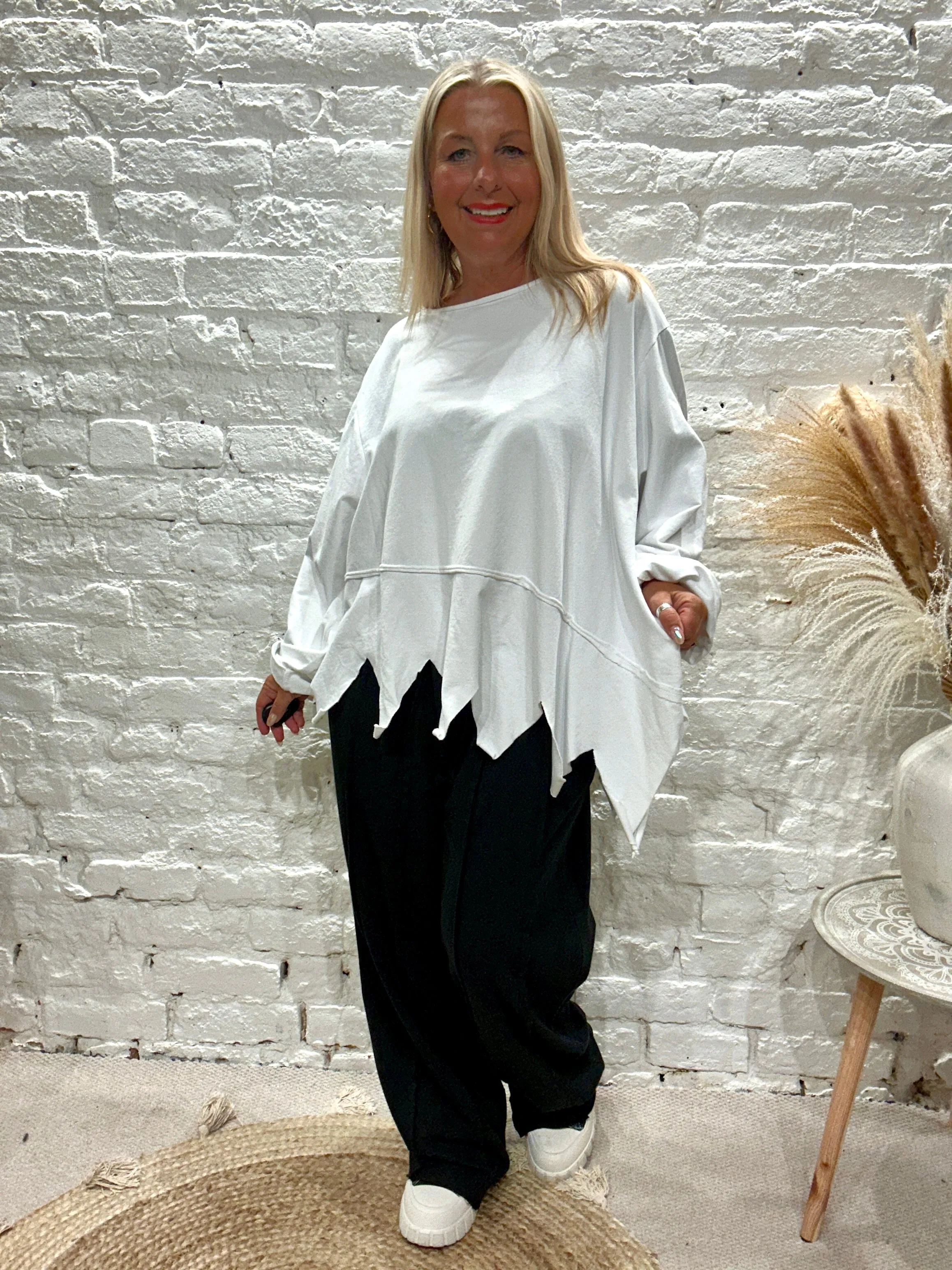 Made in Italy  Pinking Oversized lounge Sweat Top With Zig Zag Bottom