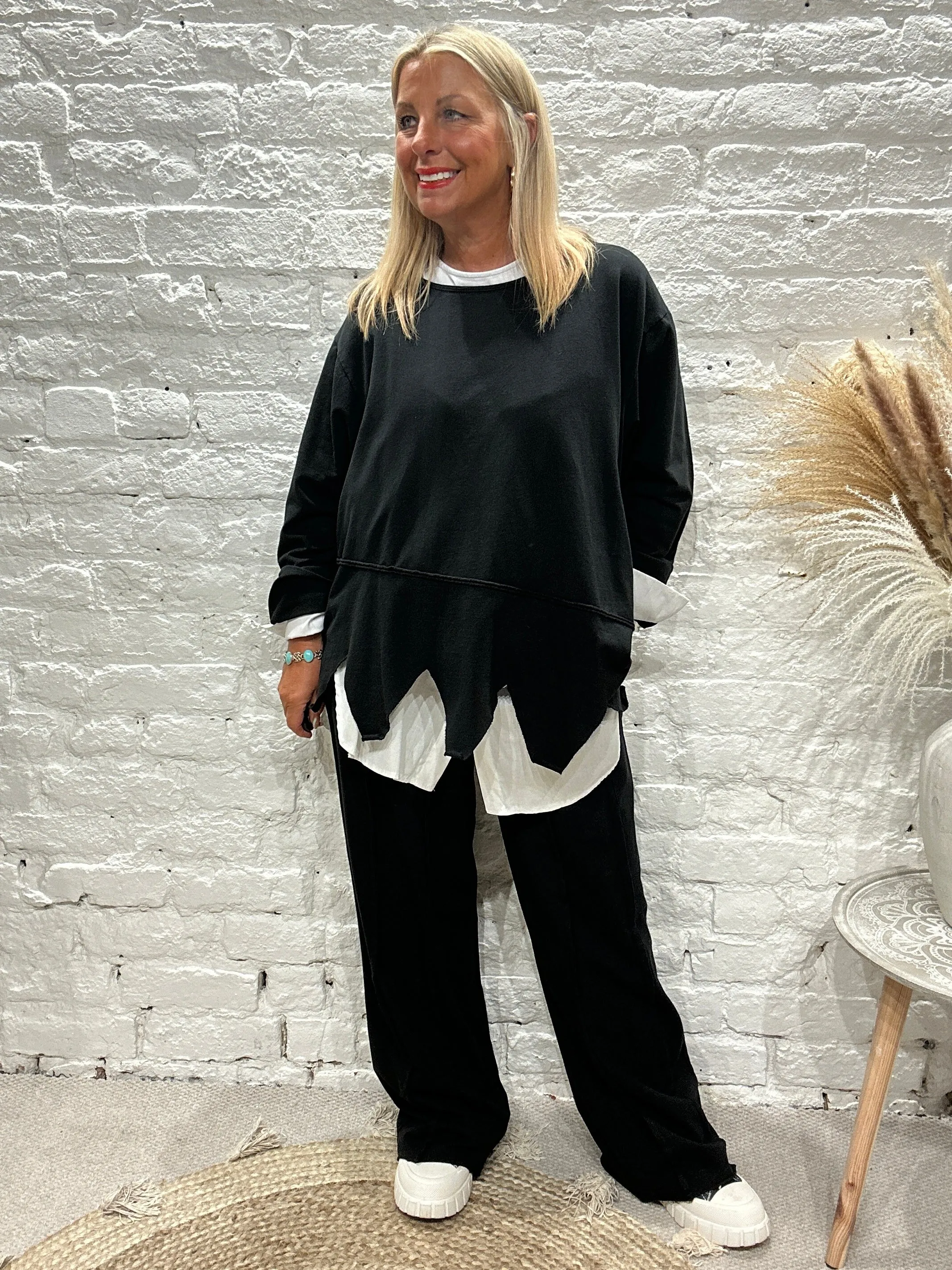 Made in Italy  Pinking Oversized lounge Sweat Top With Zig Zag Bottom