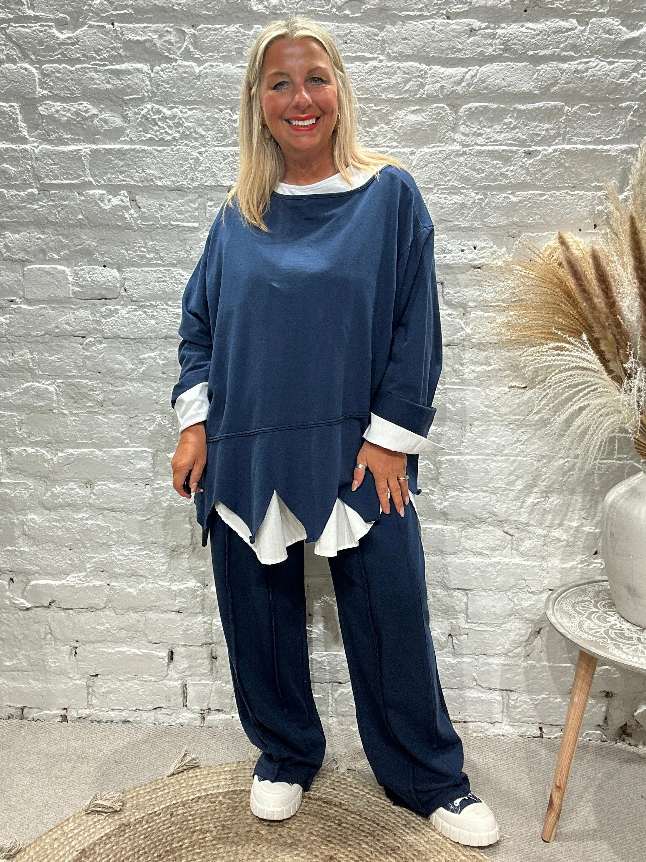 Made in Italy  Pinking Oversized lounge Sweat Top With Zig Zag Bottom